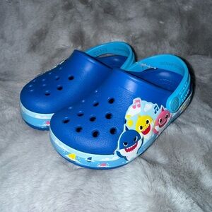 NEW! Baby Shark C7 Crocs